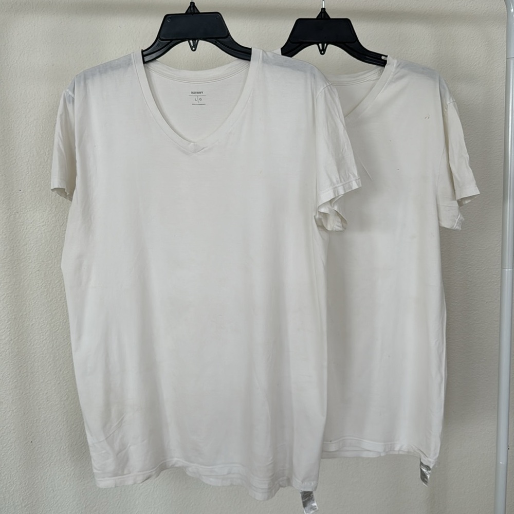 Old Navy V neck T-shirts